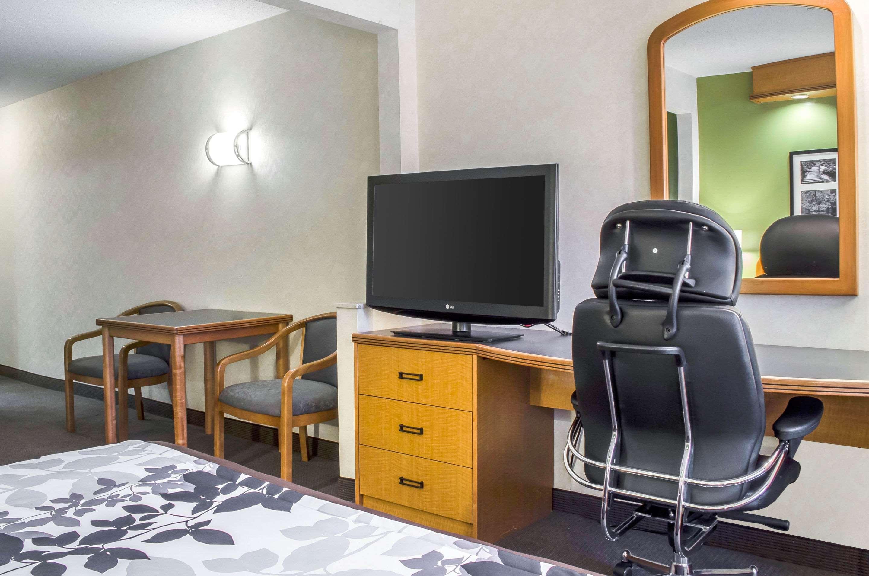 Sleep Inn & Suites Bensalem Luaran gambar